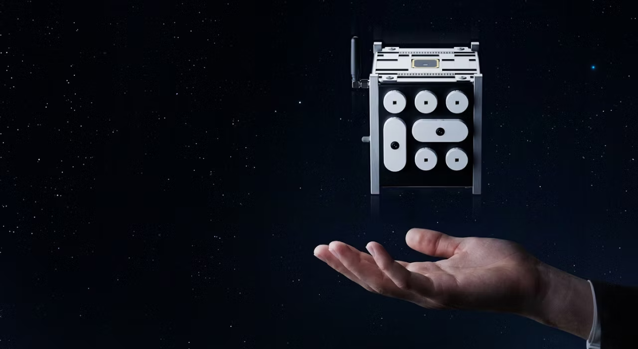 Manha nano-satellite kit